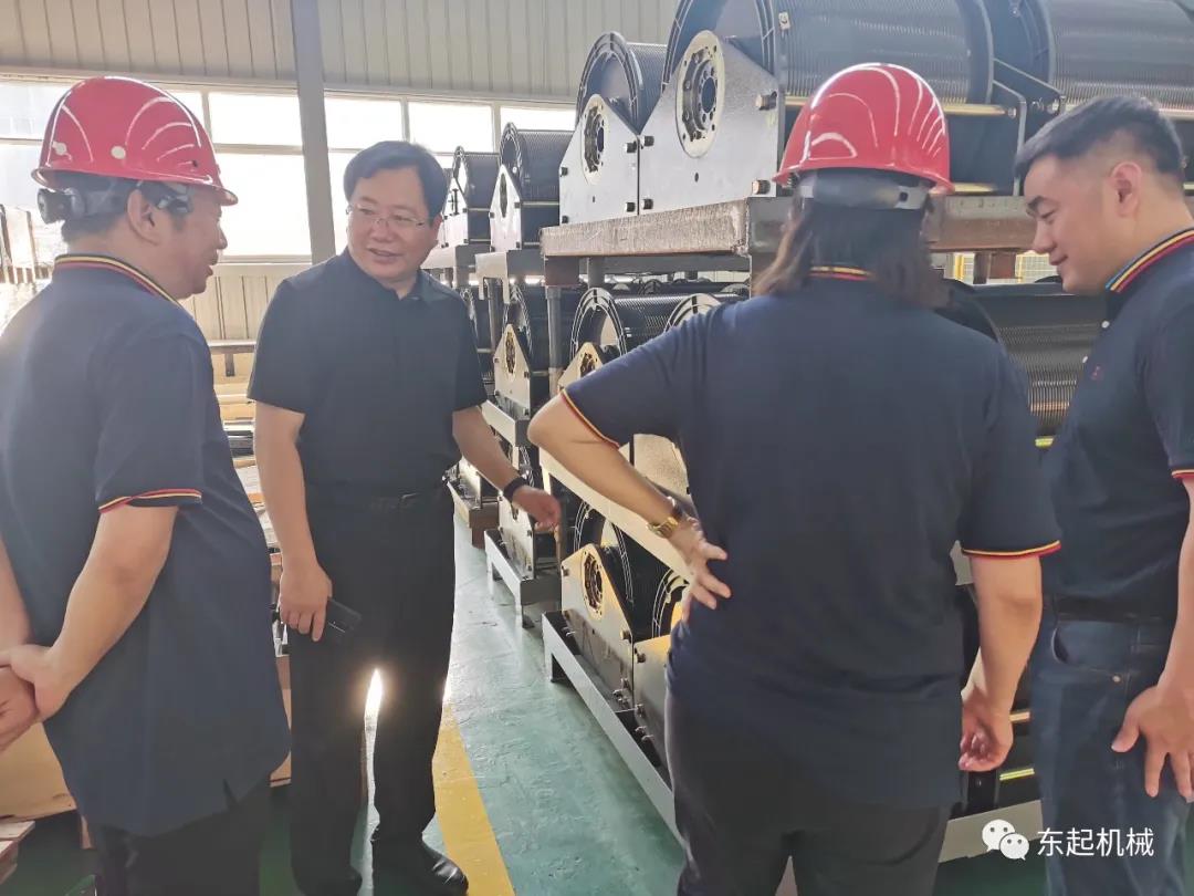 市产业集聚区党委副书记、管委会主任宋太俊一行莅临问鼎在线(中国)考察调研